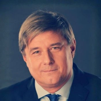 Prof. Dr. Rovó László - Fül-orr-gégészet és fej-nyaksebészet